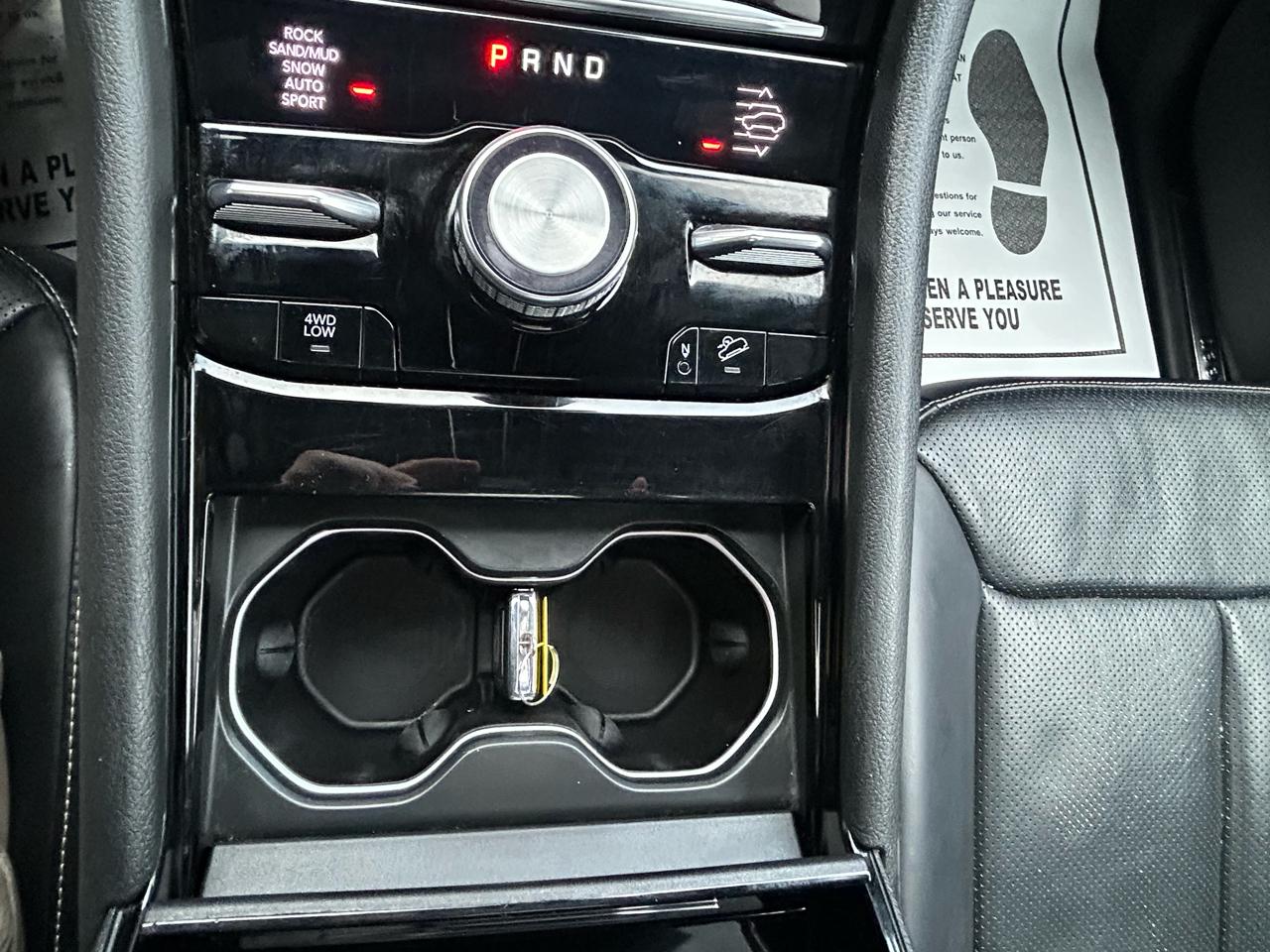 Jeep Grand Cherokee L Overland 4WD 2023