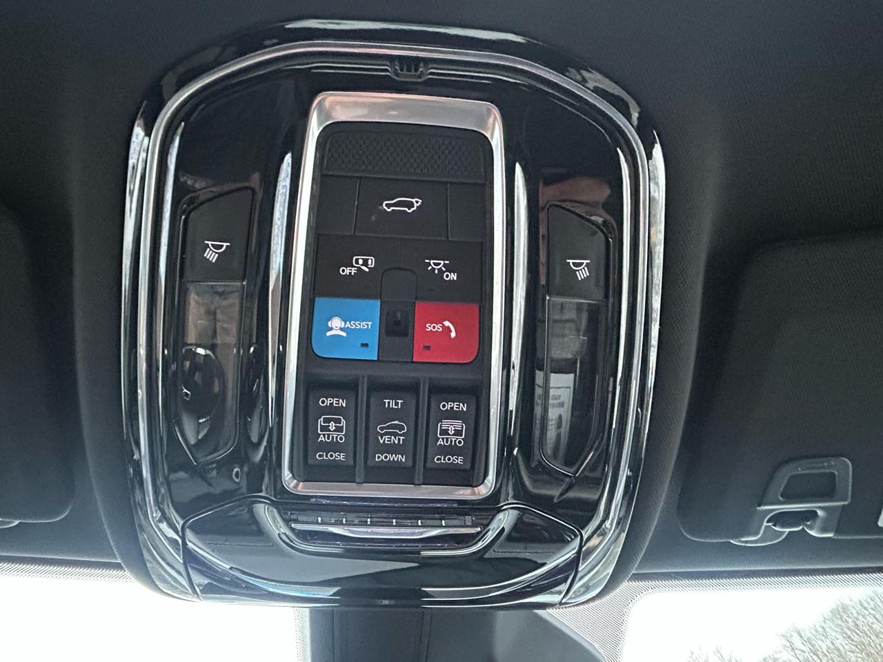 Jeep Grand Cherokee L Overland 4WD 2023