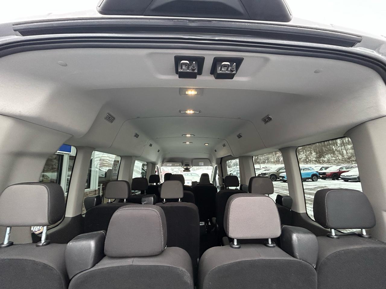 Ford Transit 350 Wagon Med. Roof XL w/Sliding Pass. 148-in. WB 2024