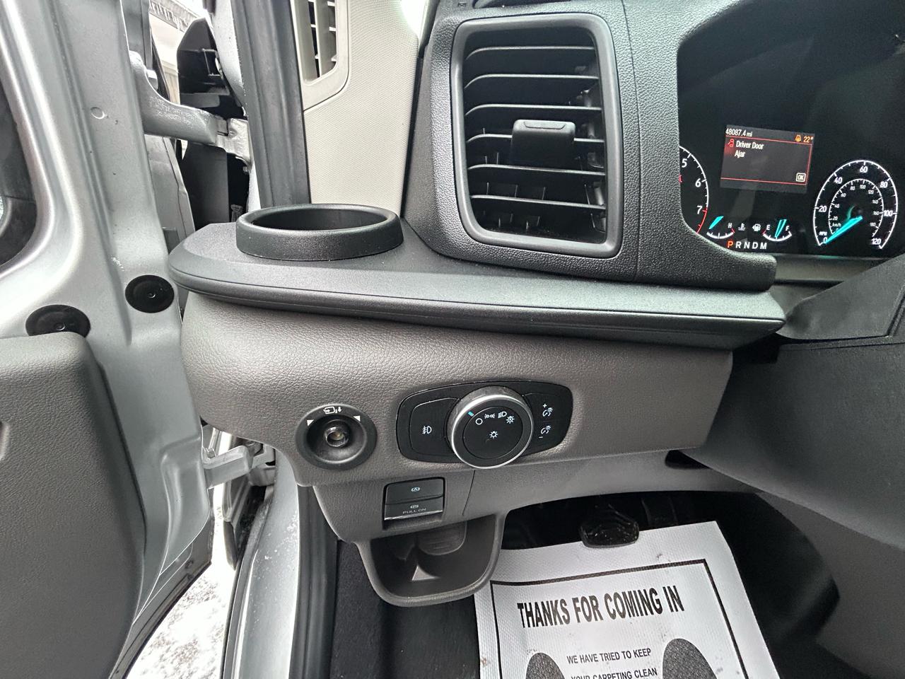 Ford Transit 350 Wagon Med. Roof XL w/Sliding Pass. 148-in. WB 2024