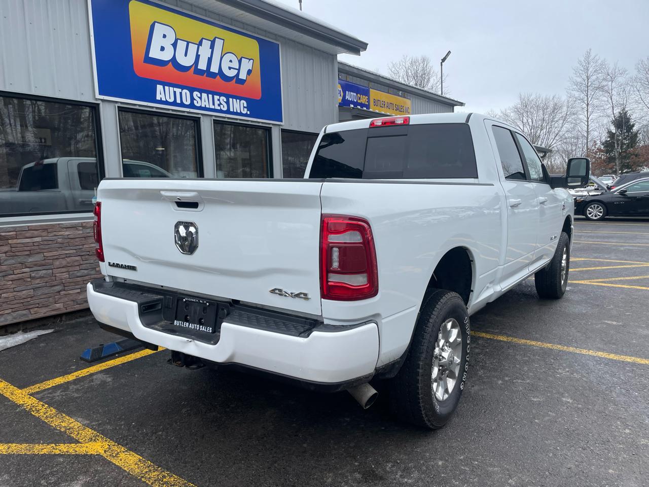 RAM 2500 Laramie Crew Cab SWB 4WD 2024