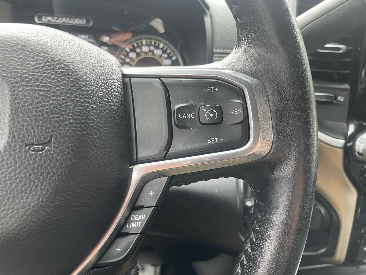 RAM 2500 Laramie Crew Cab SWB 4WD 2024