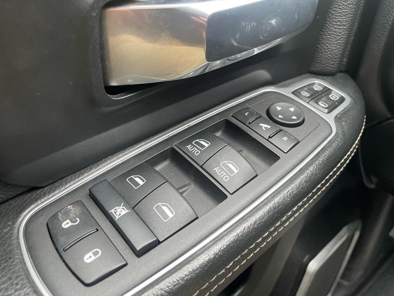 RAM 2500 Laramie Crew Cab SWB 4WD 2024