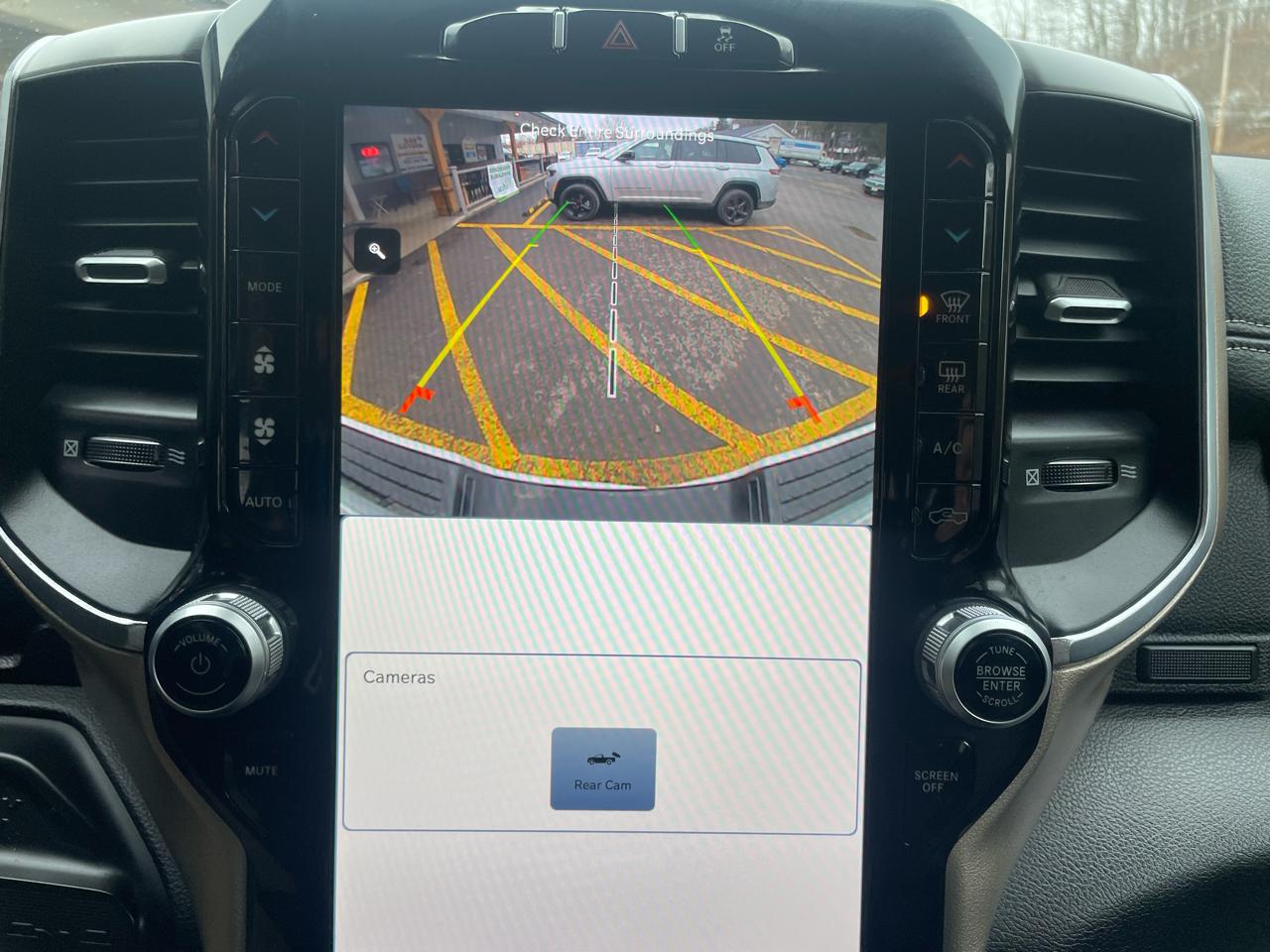 RAM 2500 Laramie Crew Cab SWB 4WD 2024