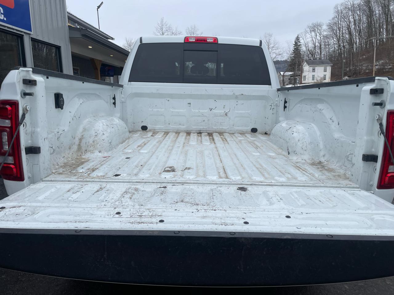 RAM 2500 Laramie Crew Cab SWB 4WD 2024