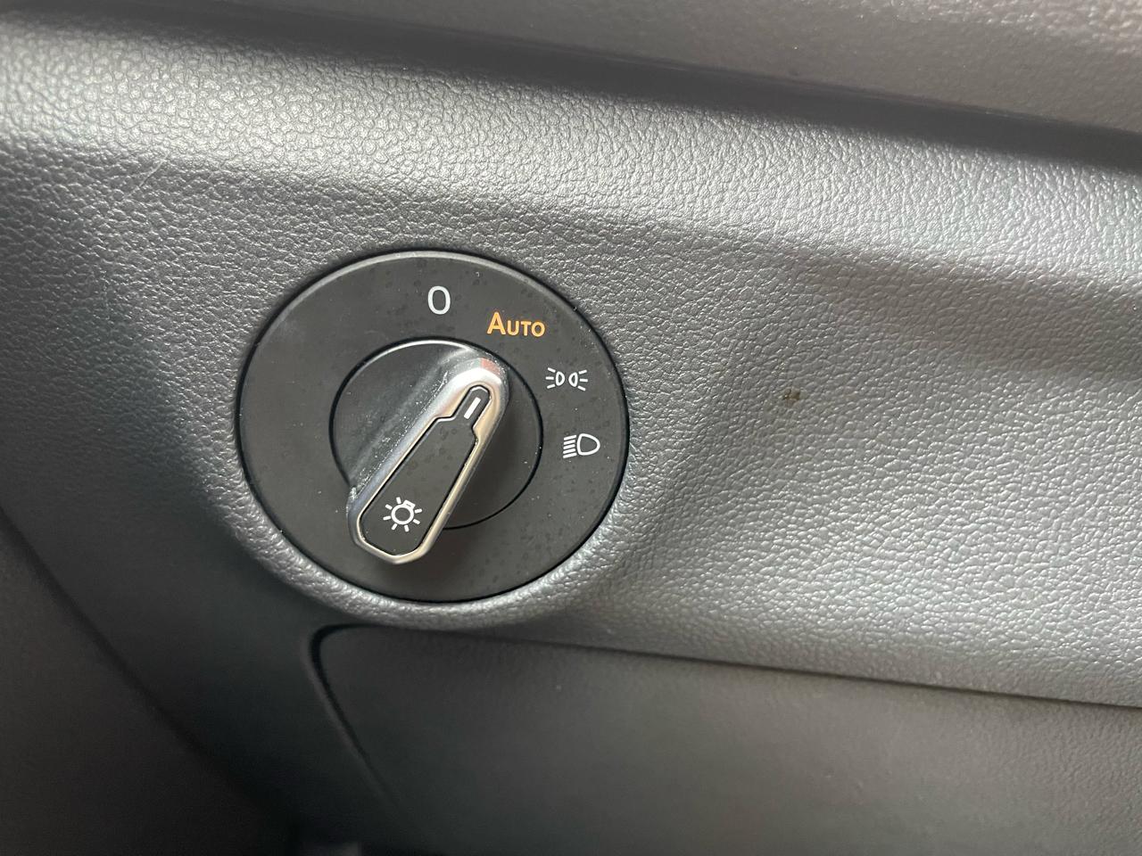 Volkswagen Jetta S 2024