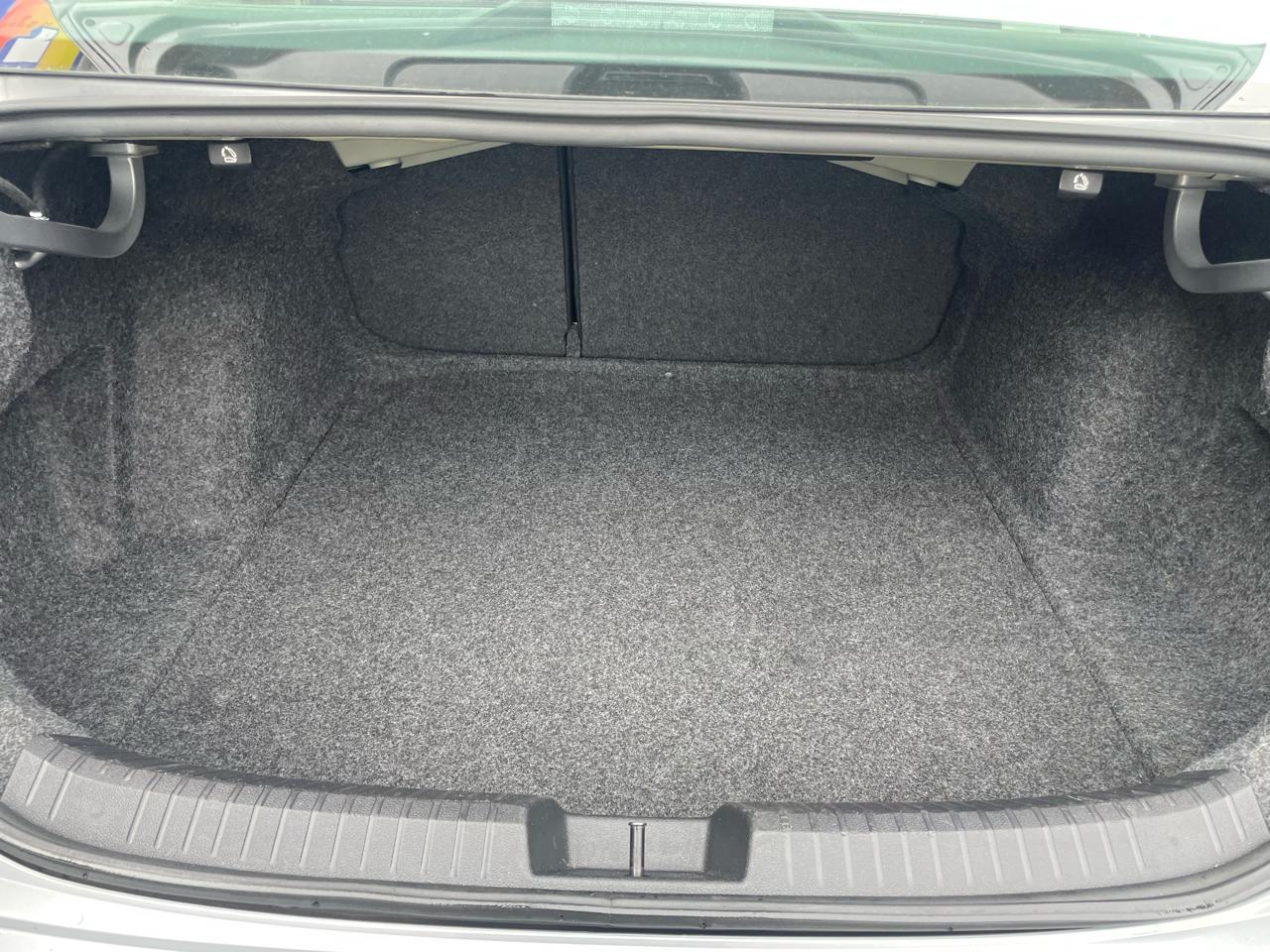 Volkswagen Jetta S 2024