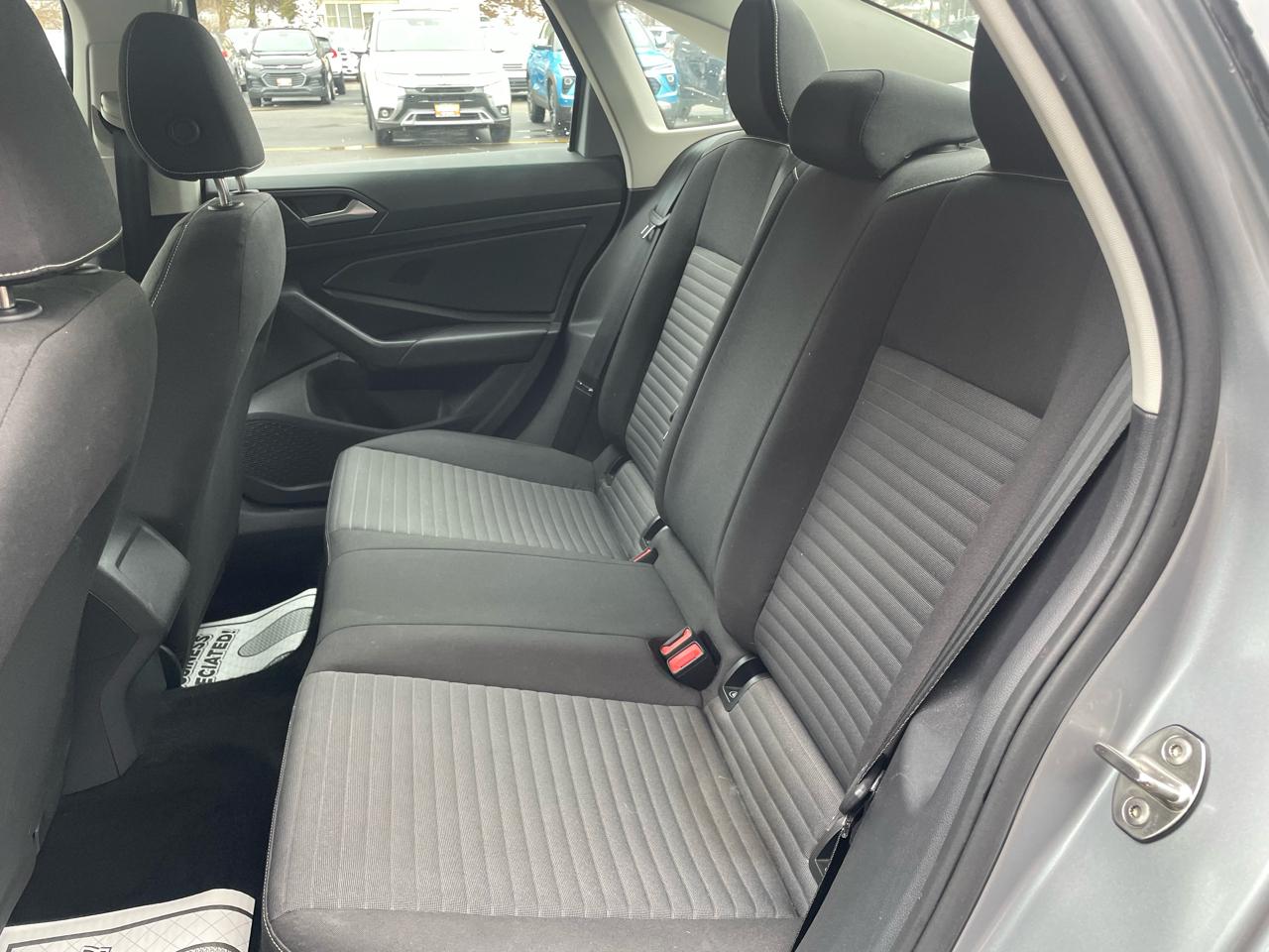 Volkswagen Jetta S 2024