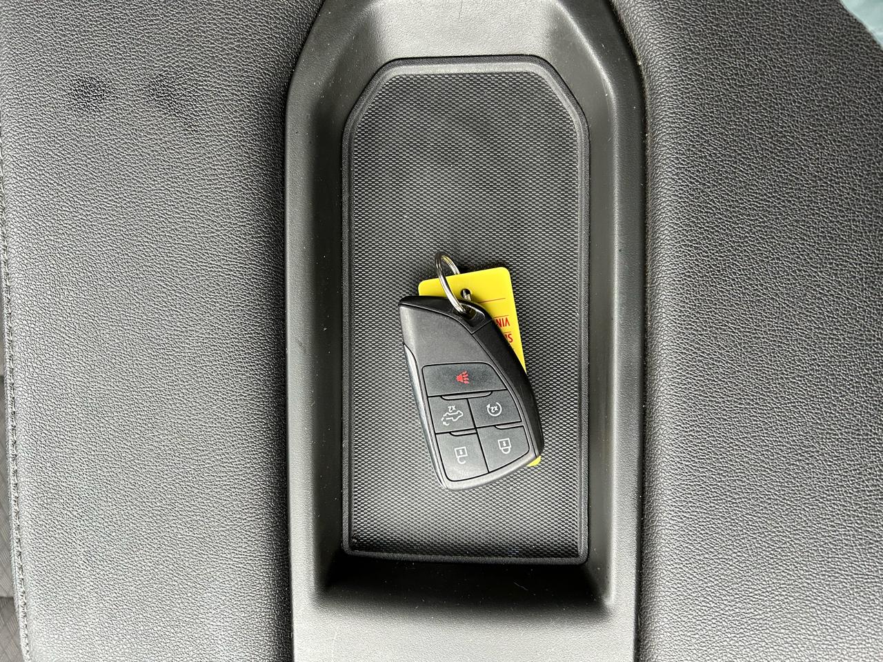 GMC Sierra 1500 Pro Crew Cab Short Box 4WD 2024