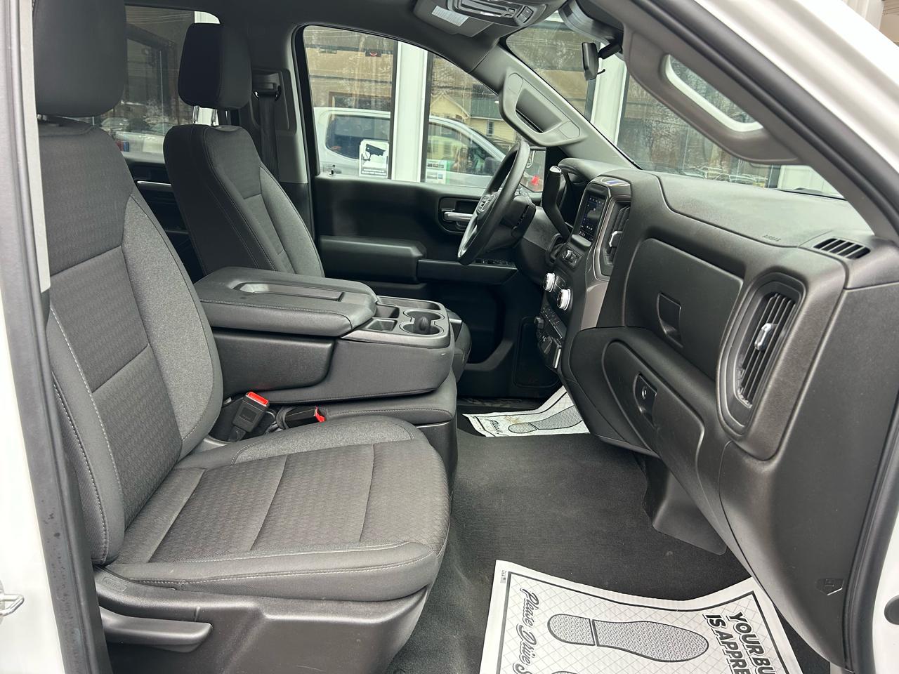 GMC Sierra 1500 Pro Crew Cab Short Box 4WD 2024