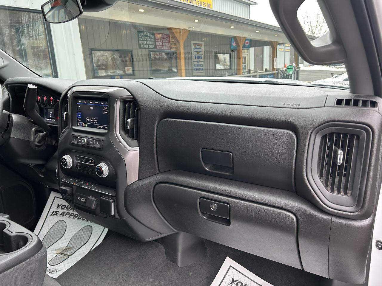 GMC Sierra 1500 Pro Crew Cab Short Box 4WD 2024