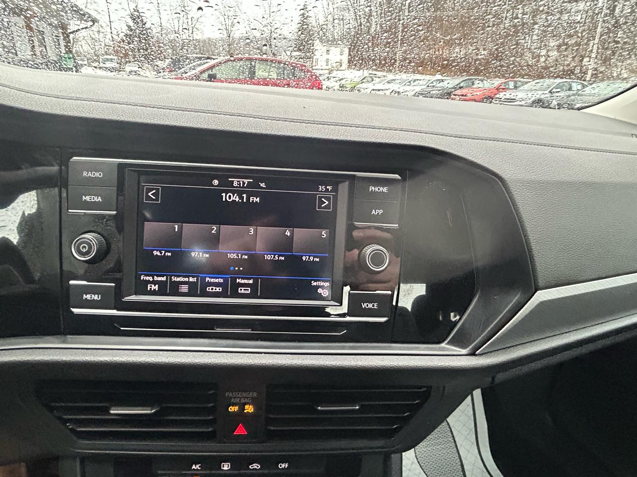 Volkswagen Jetta S 2024