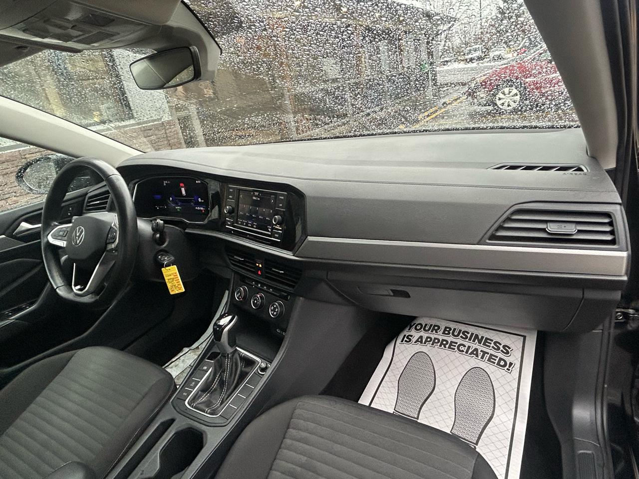 Volkswagen Jetta S 2024