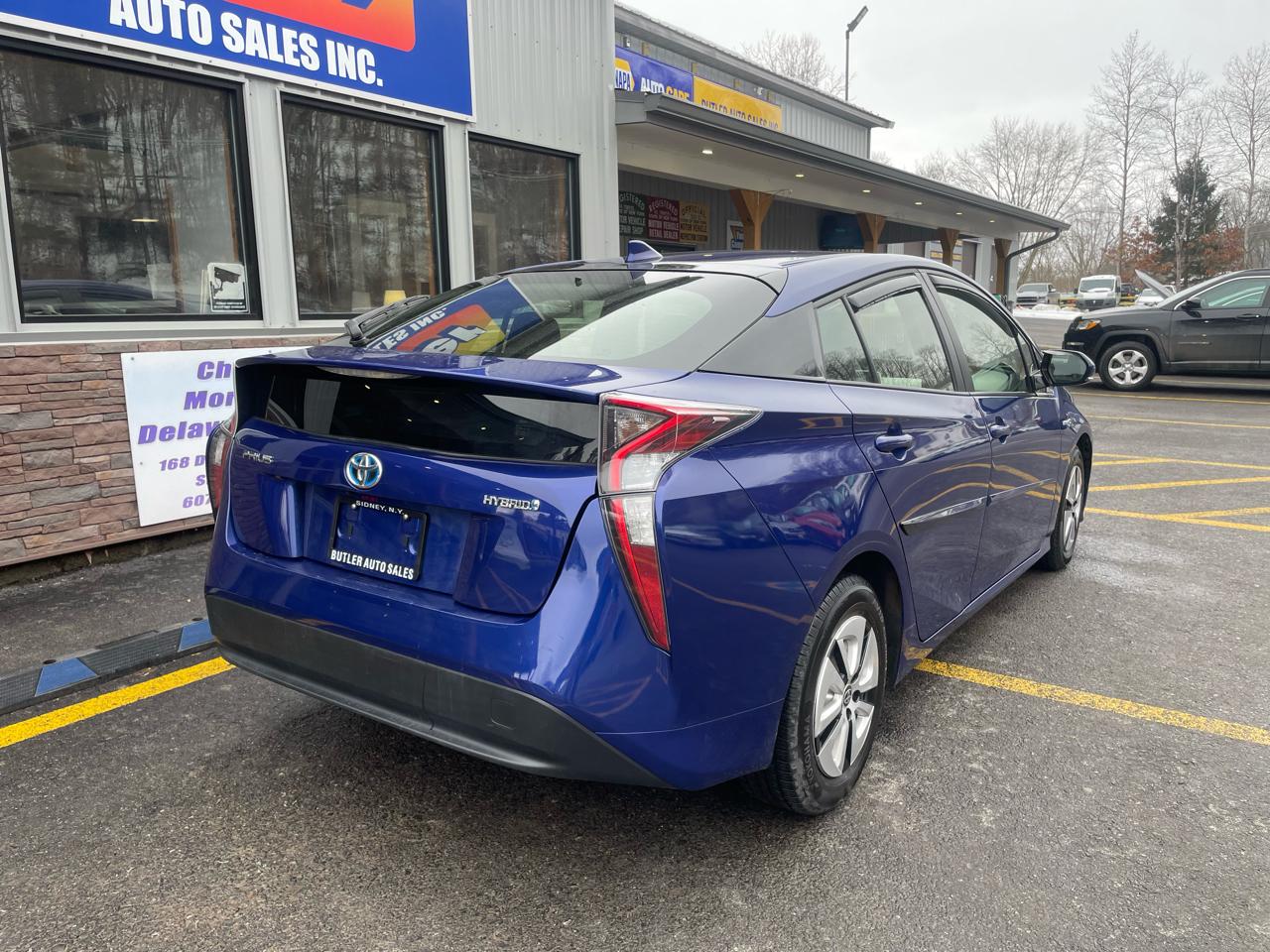 Toyota Prius Two Eco 2016