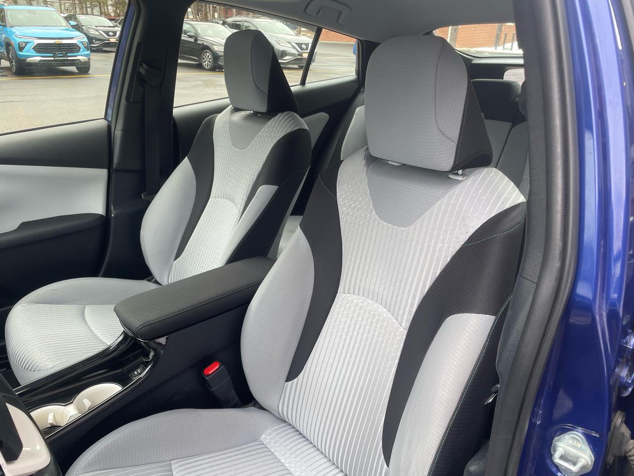 Toyota Prius Two Eco 2016