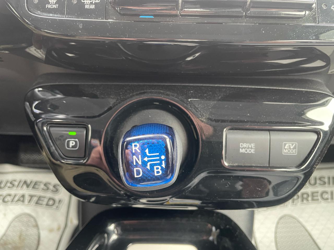 Toyota Prius Two Eco 2016