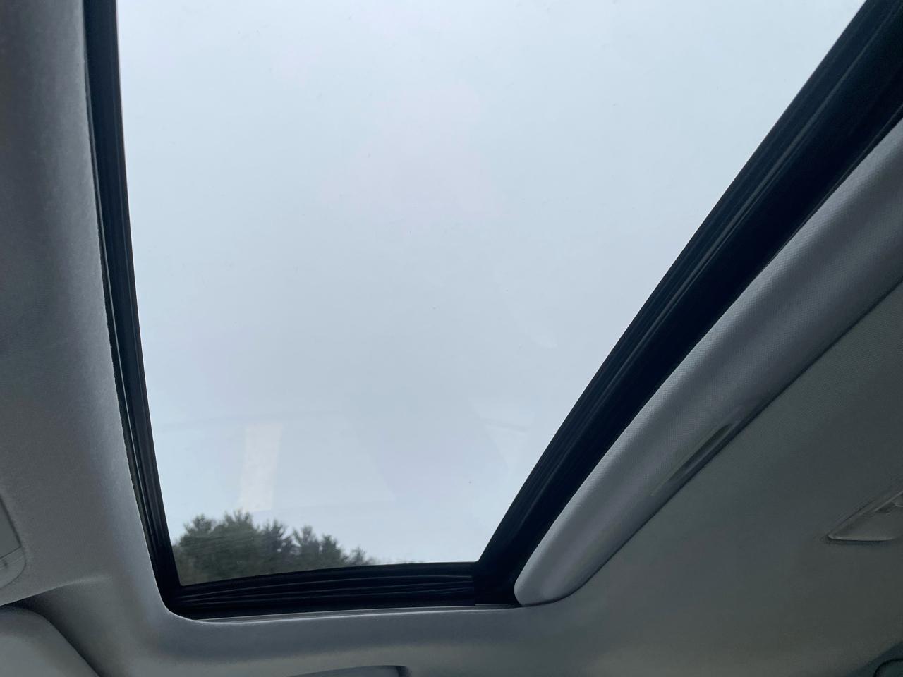 Toyota Prius Two Eco 2016