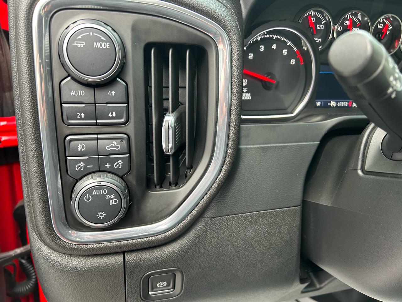 Chevrolet Silverado 1500 RST Double Cab 4WD 2020