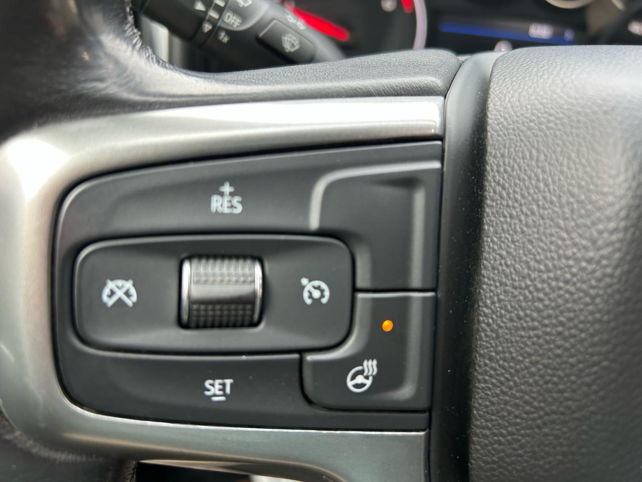 Chevrolet Silverado 1500 RST Double Cab 4WD 2020