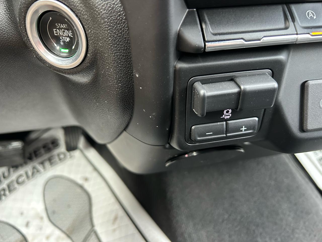 Chevrolet Silverado 1500 RST Double Cab 4WD 2020