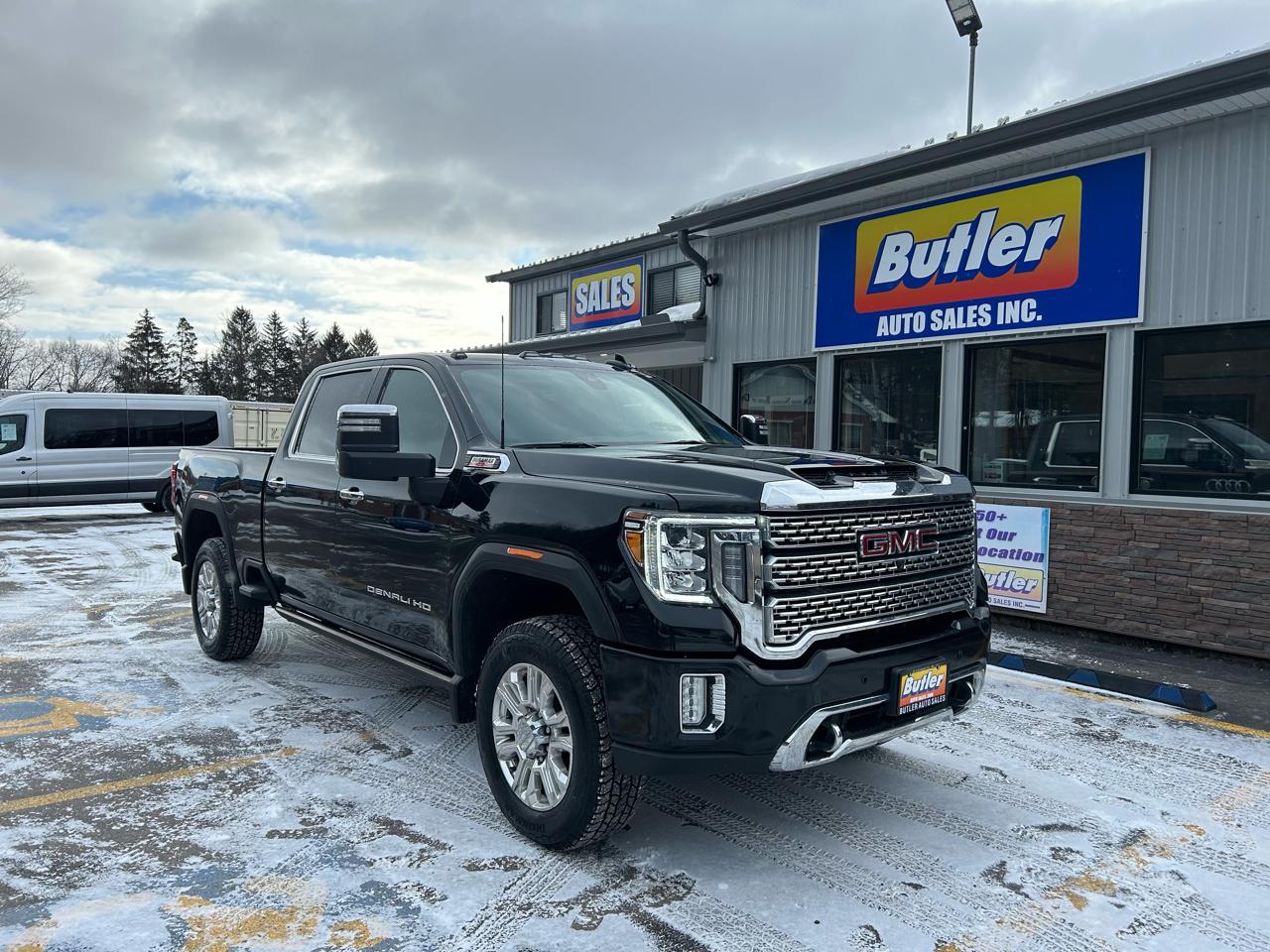 GMC Sierra 2500HD Denali Crew Cab 4WD SB 2022