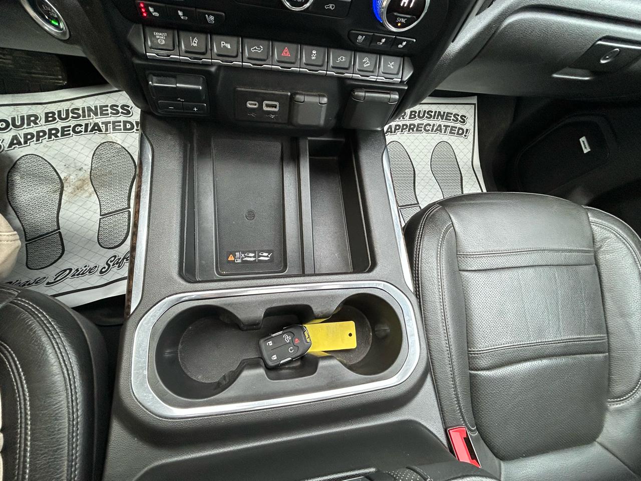 GMC Sierra 2500HD Denali Crew Cab 4WD SB 2022