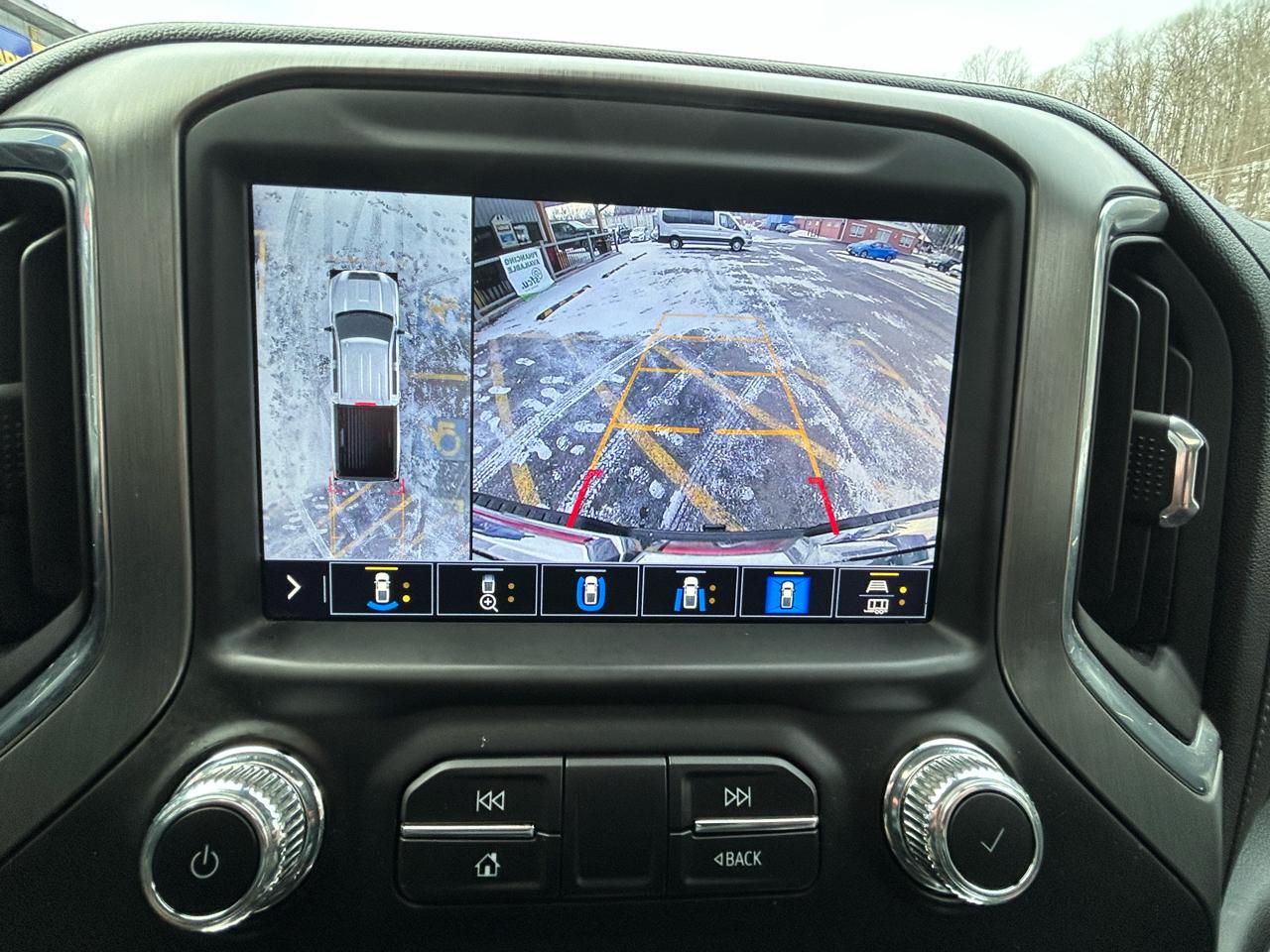 GMC Sierra 2500HD Denali Crew Cab 4WD SB 2022