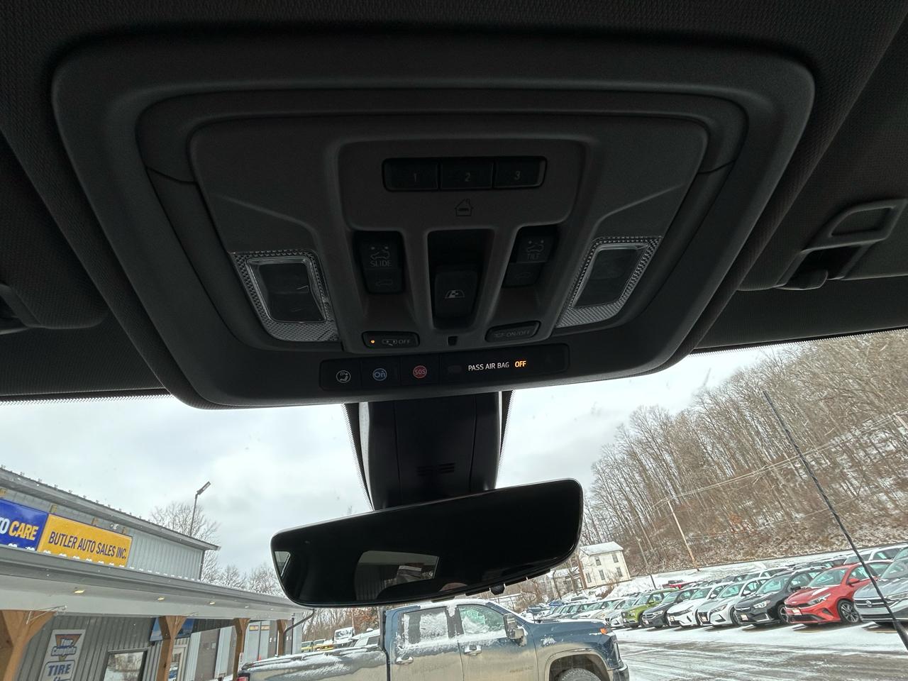 GMC Sierra 2500HD Denali Crew Cab 4WD SB 2022