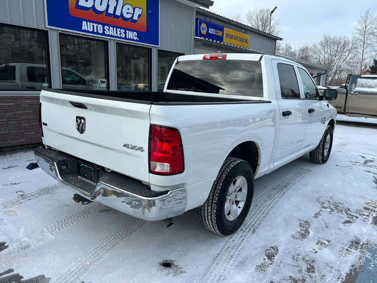 RAM 1500 SLT Crew Cab SWB 4WD 2022