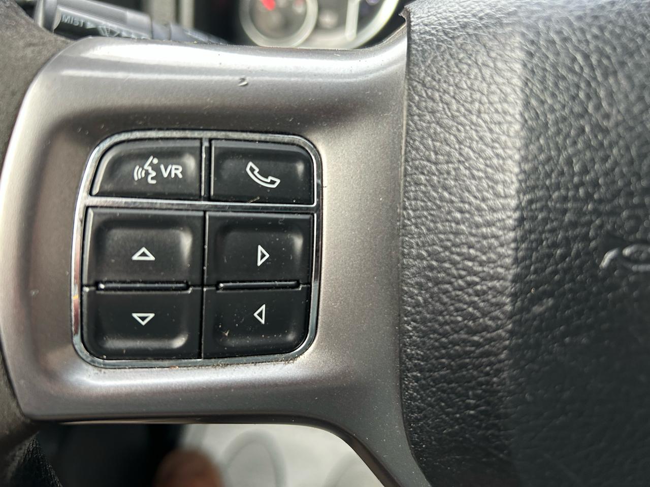 RAM 1500 SLT Crew Cab SWB 4WD 2022