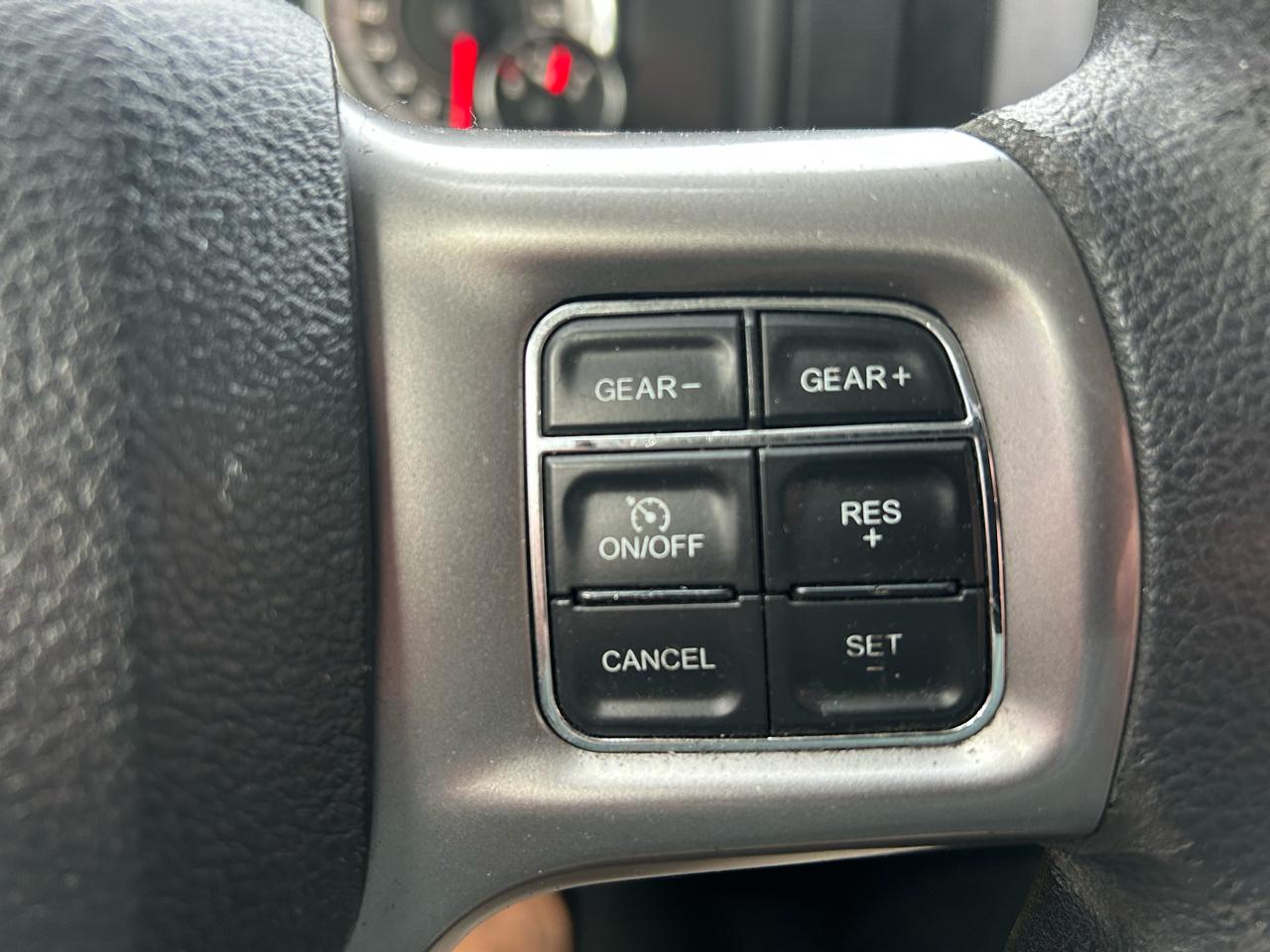 RAM 1500 SLT Crew Cab SWB 4WD 2022