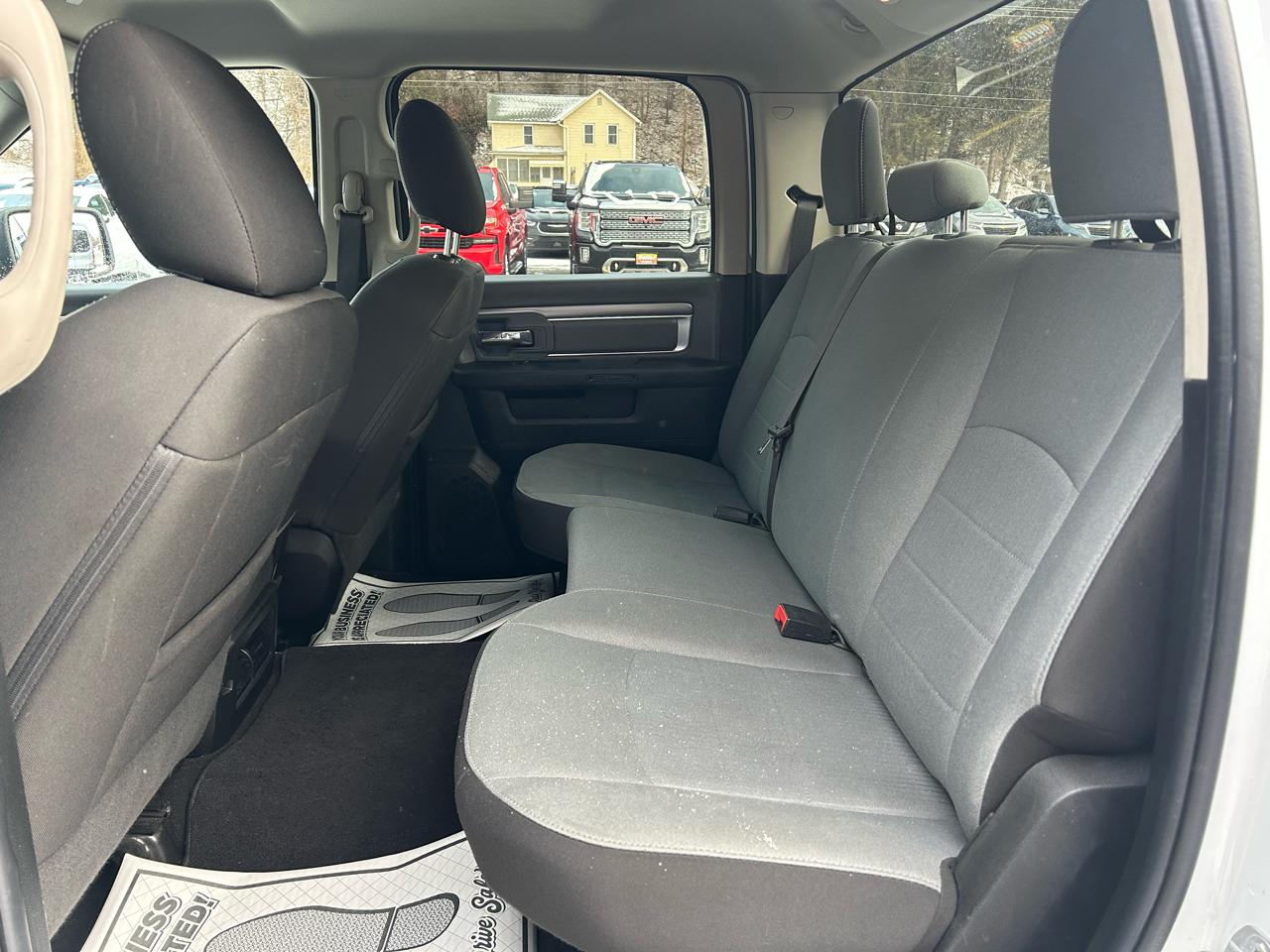 RAM 1500 SLT Crew Cab SWB 4WD 2022