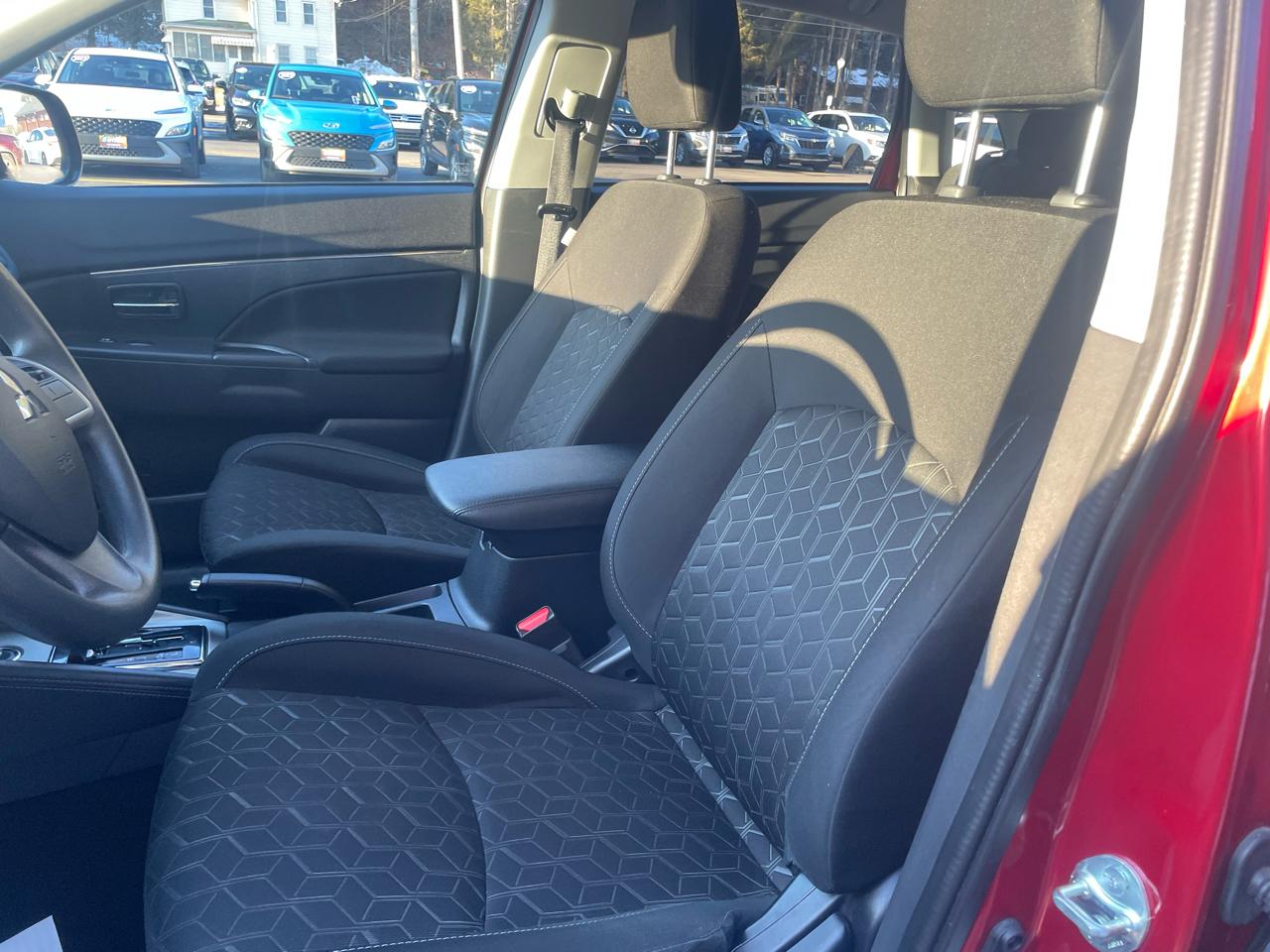 Mitsubishi Outlander Sport 2.0 ES 4WD 2024