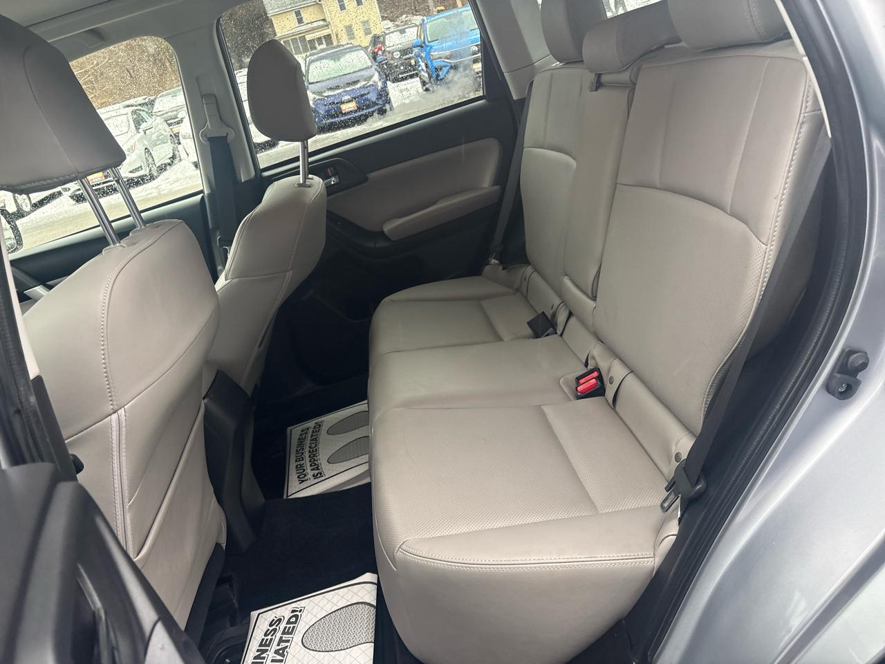 Subaru Forester 2.5i Touring 2016