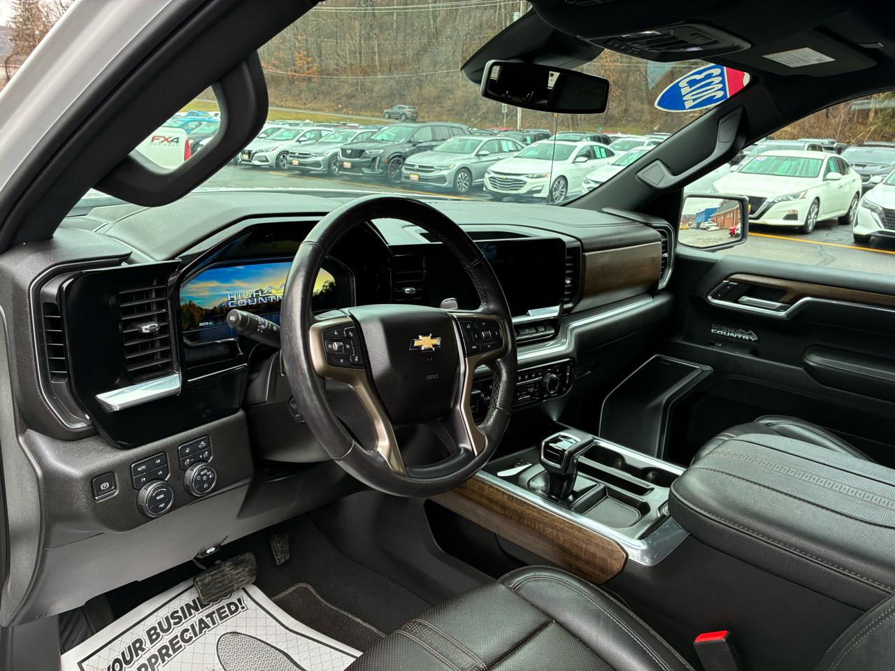 Chevrolet Silverado 1500 High Country Crew Cab 4WD 2023