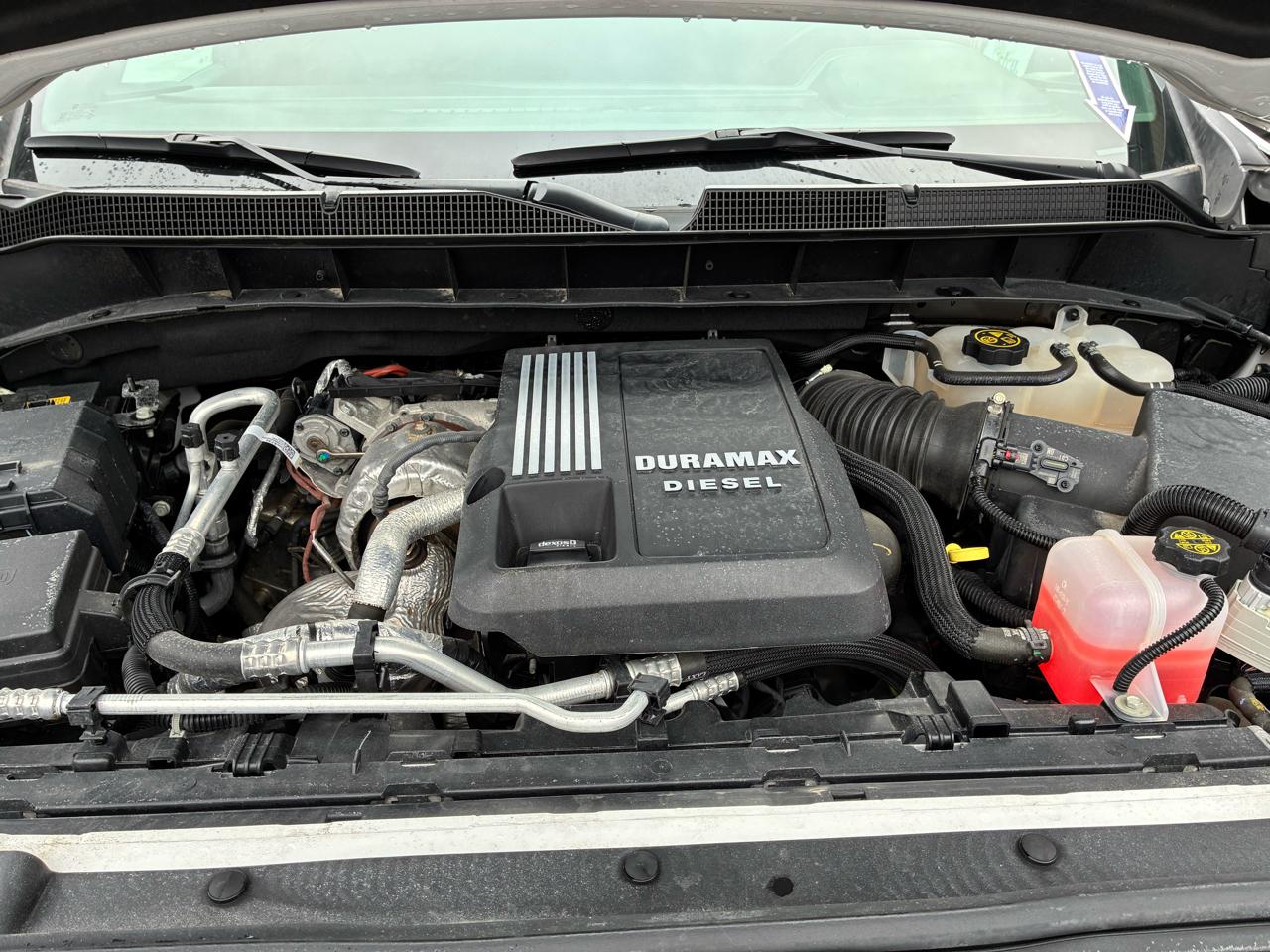 Chevrolet Silverado 1500 High Country Crew Cab 4WD 2023