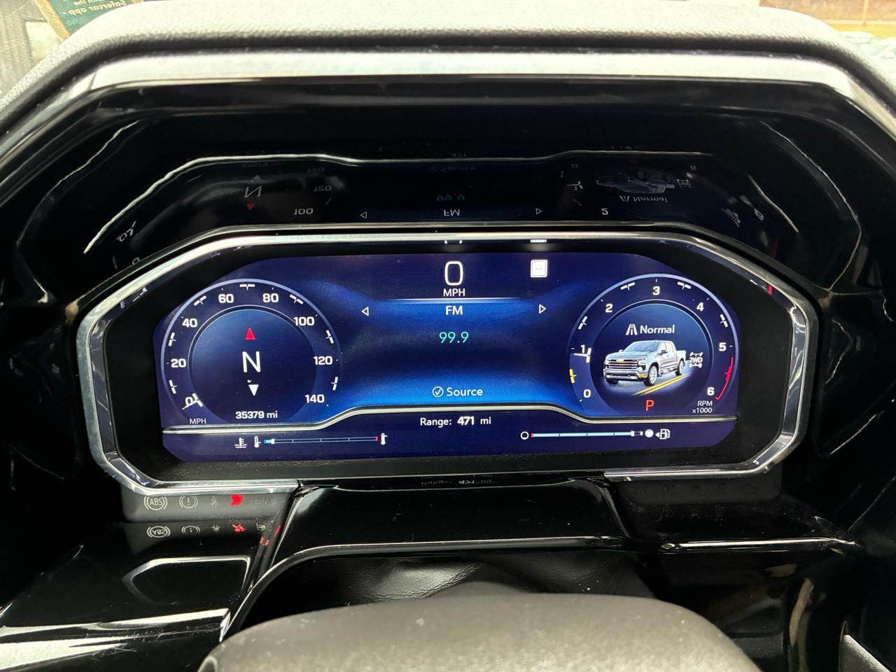 Chevrolet Silverado 1500 High Country Crew Cab 4WD 2023