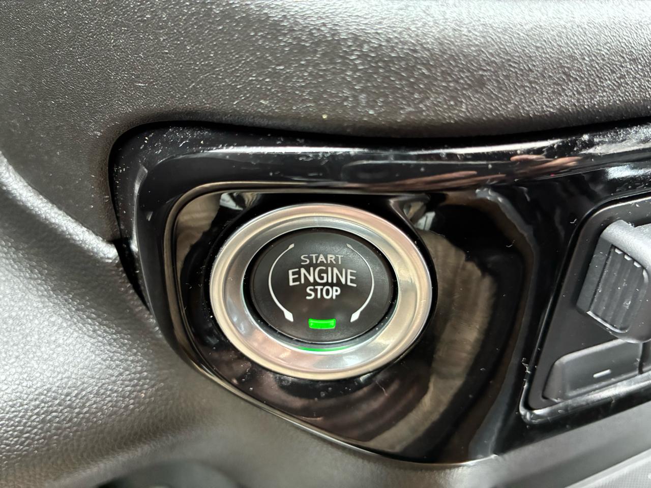 Chevrolet Silverado 1500 High Country Crew Cab 4WD 2023