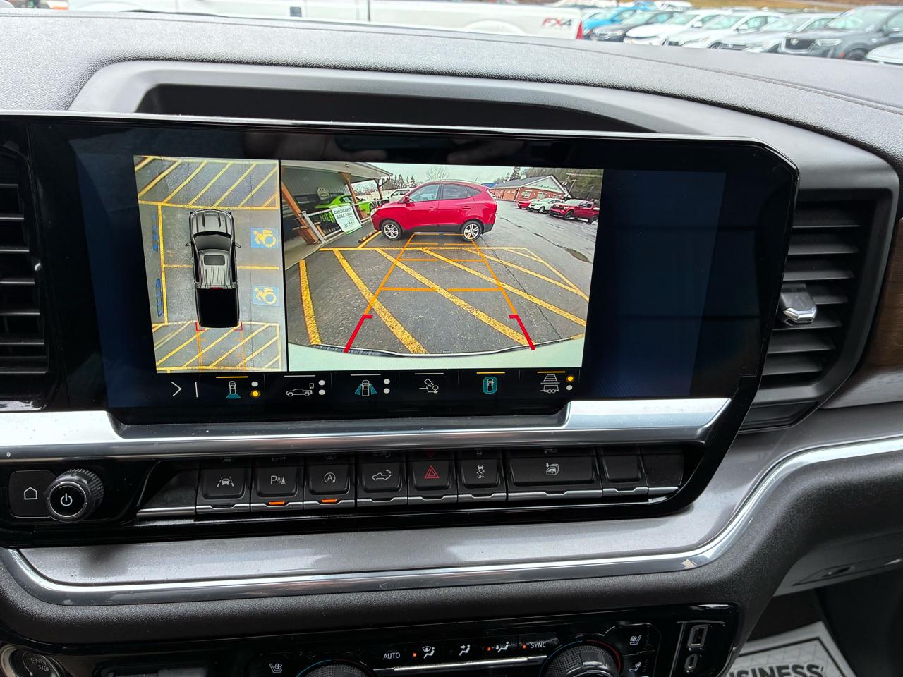 Chevrolet Silverado 1500 High Country Crew Cab 4WD 2023