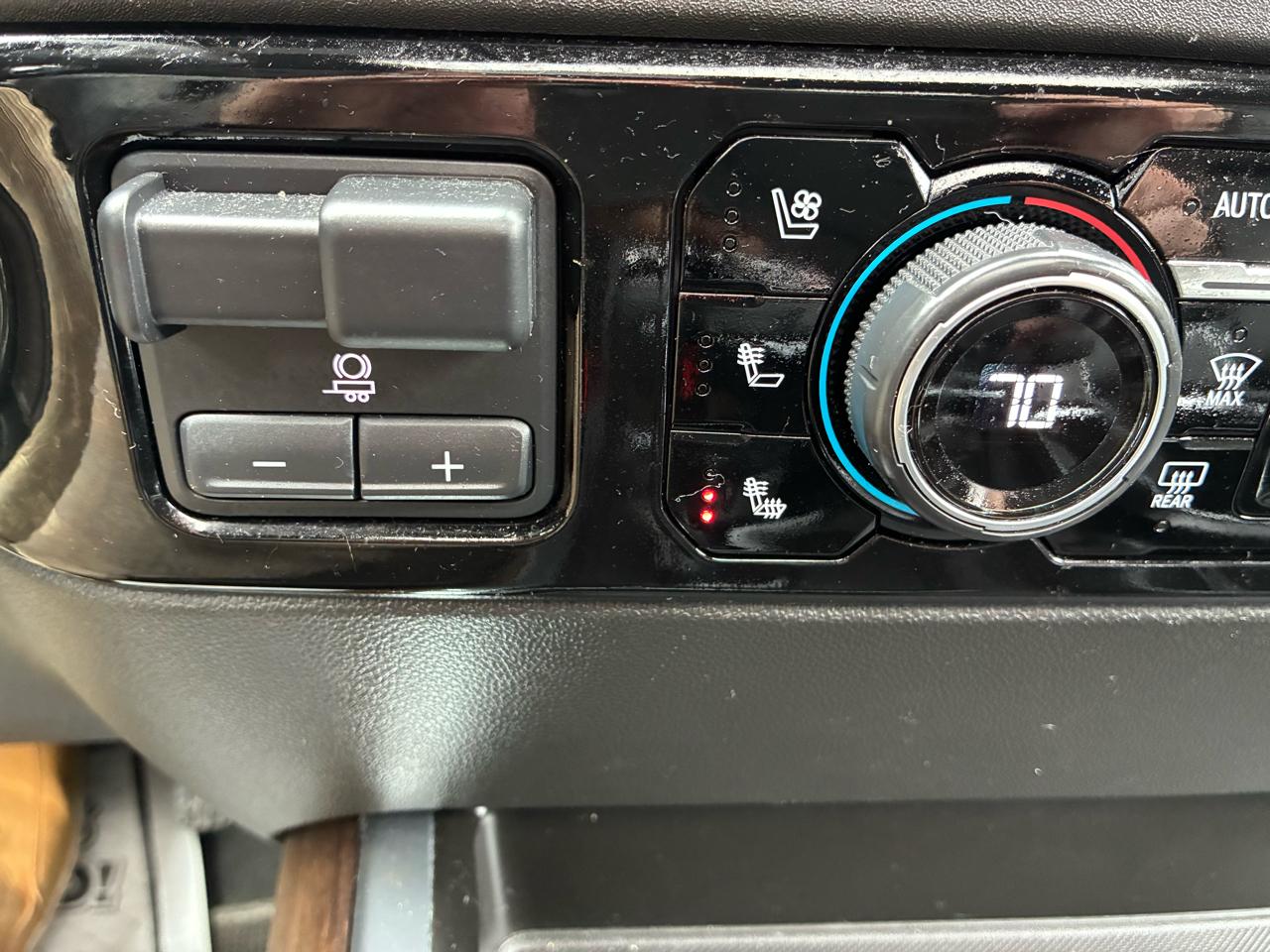 Chevrolet Silverado 1500 High Country Crew Cab 4WD 2023