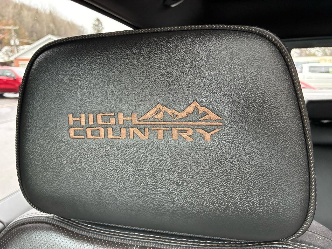 Chevrolet Silverado 1500 High Country Crew Cab 4WD 2023