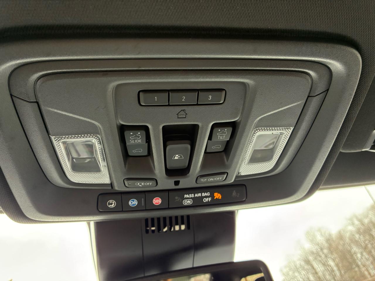 Chevrolet Silverado 1500 High Country Crew Cab 4WD 2023