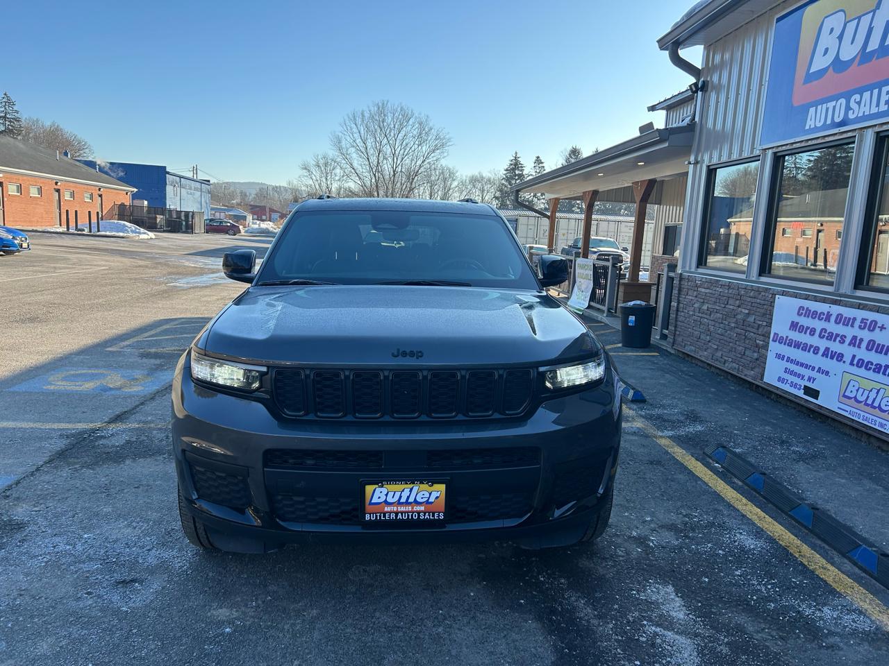 Jeep Grand Cherokee L Laredo 4WD 2023