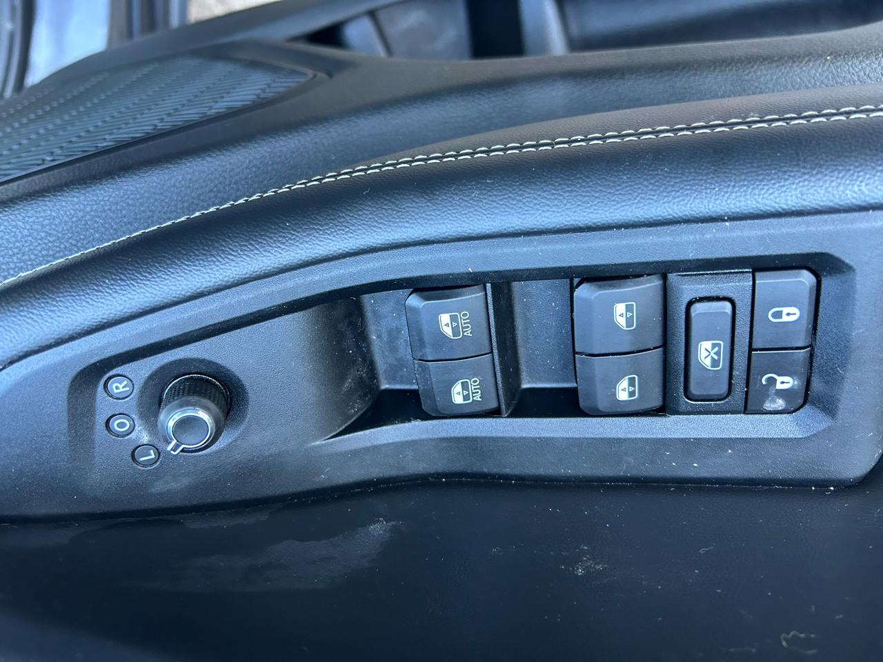 Jeep Grand Cherokee L Laredo 4WD 2023