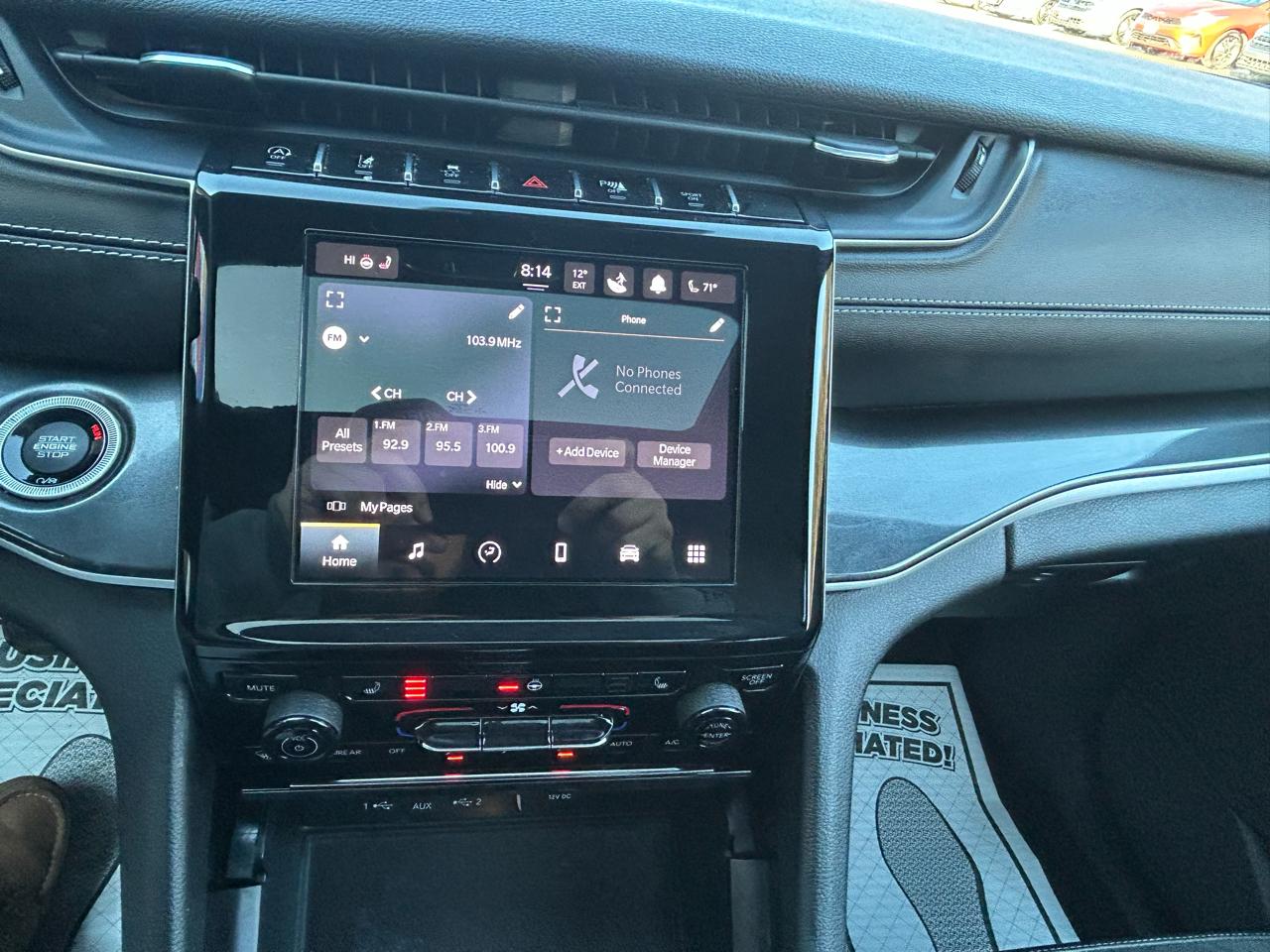 Jeep Grand Cherokee L Laredo 4WD 2023