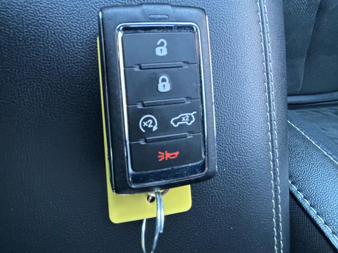 Jeep Grand Cherokee L Laredo 4WD 2023