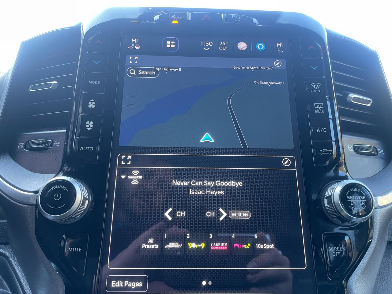 RAM 1500 Laramie Crew Cab SWB 4WD 2023