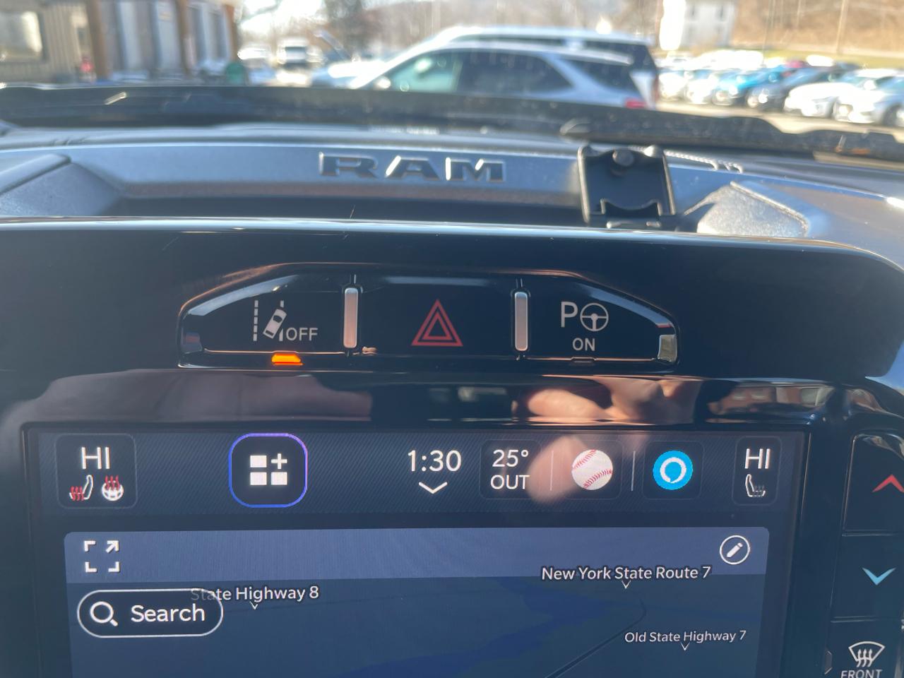 RAM 1500 Laramie Crew Cab SWB 4WD 2023