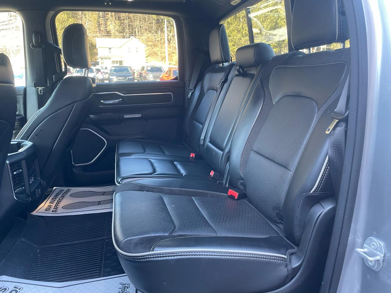 RAM 1500 Laramie Crew Cab SWB 4WD 2023