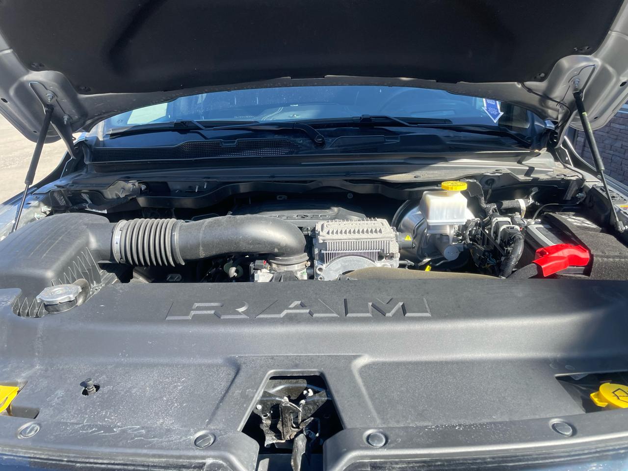 RAM 1500 Laramie Crew Cab SWB 4WD 2023